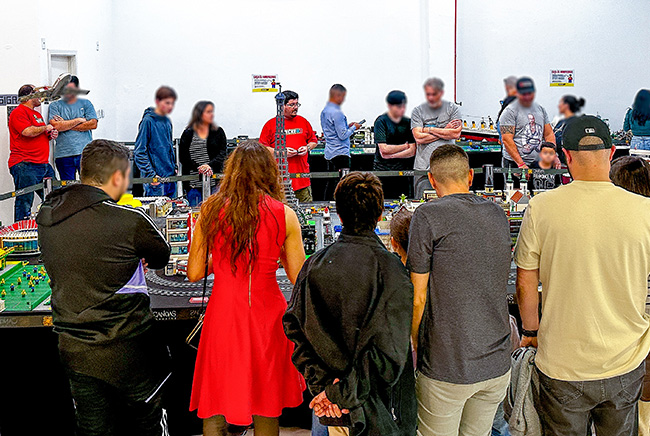 Expo BRICKERS